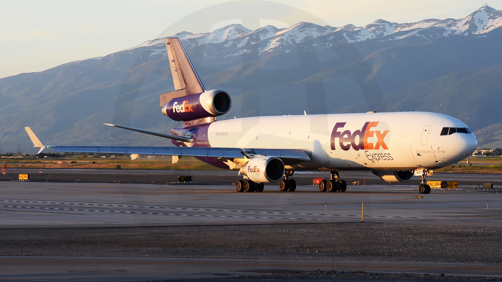 Photo of N642FE - FedEx MD11