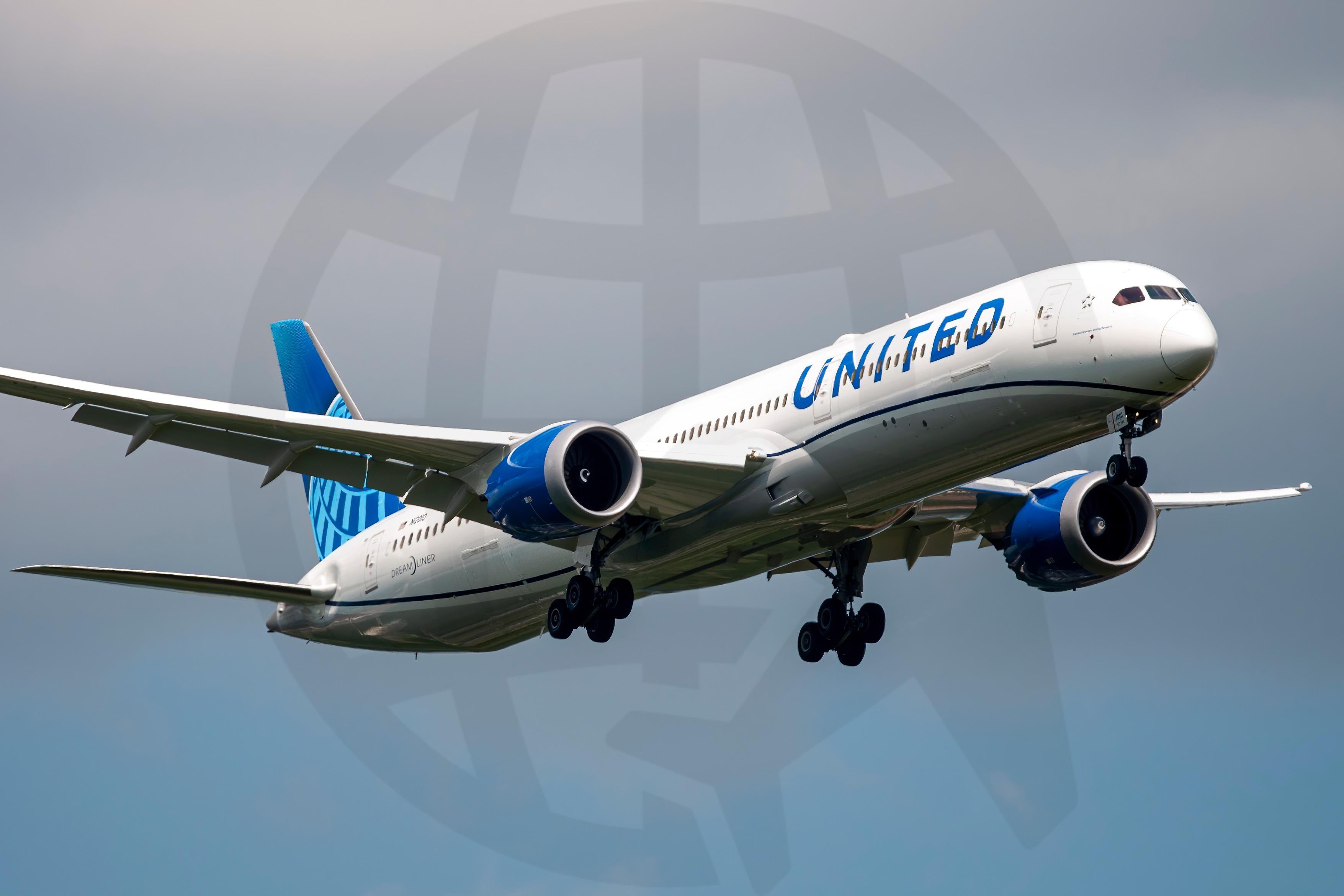 Photo of N12010 - United Airlines Boeing 787-10