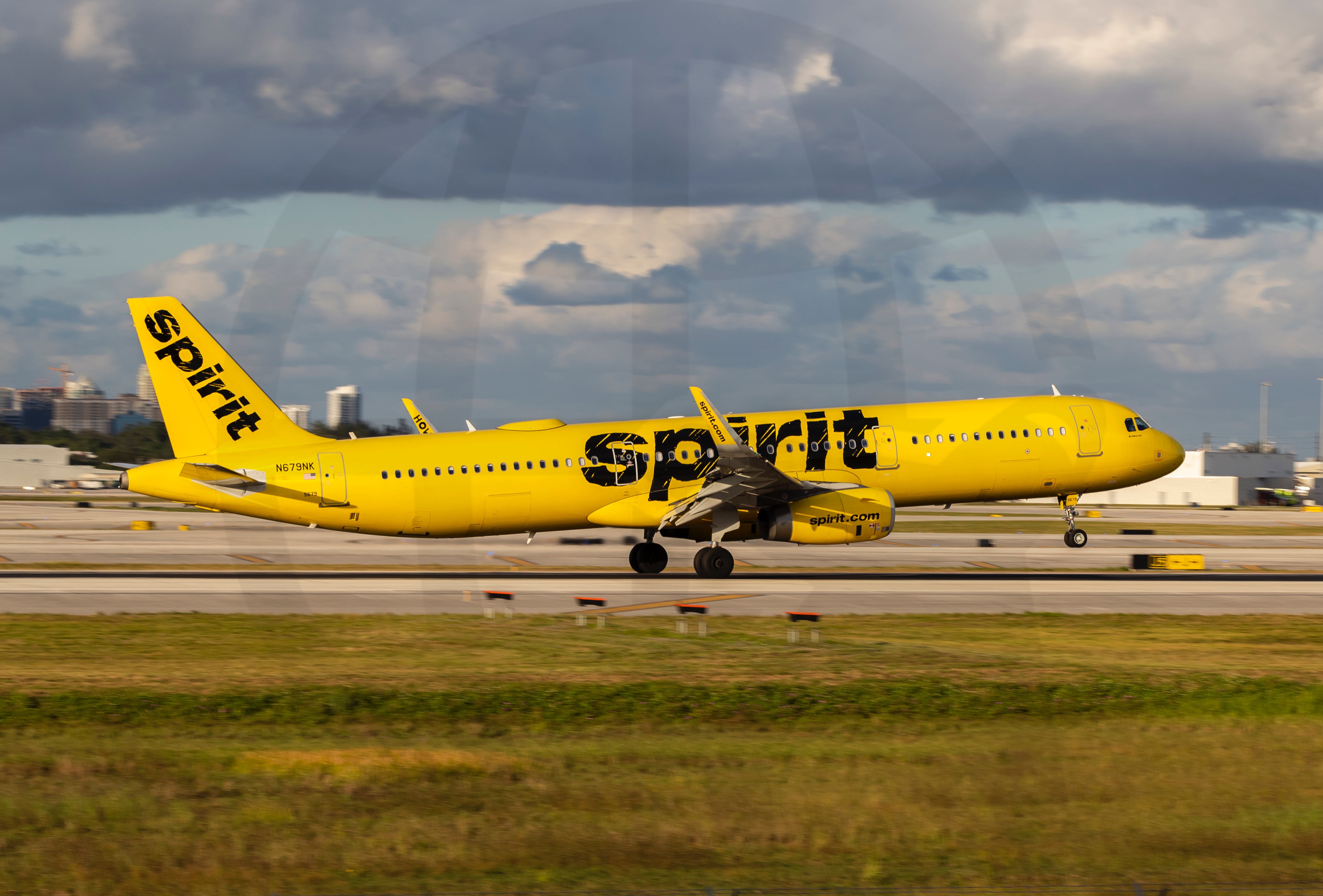 Photo of N679NK - Spirit Airlines Airbus A321-200 by 