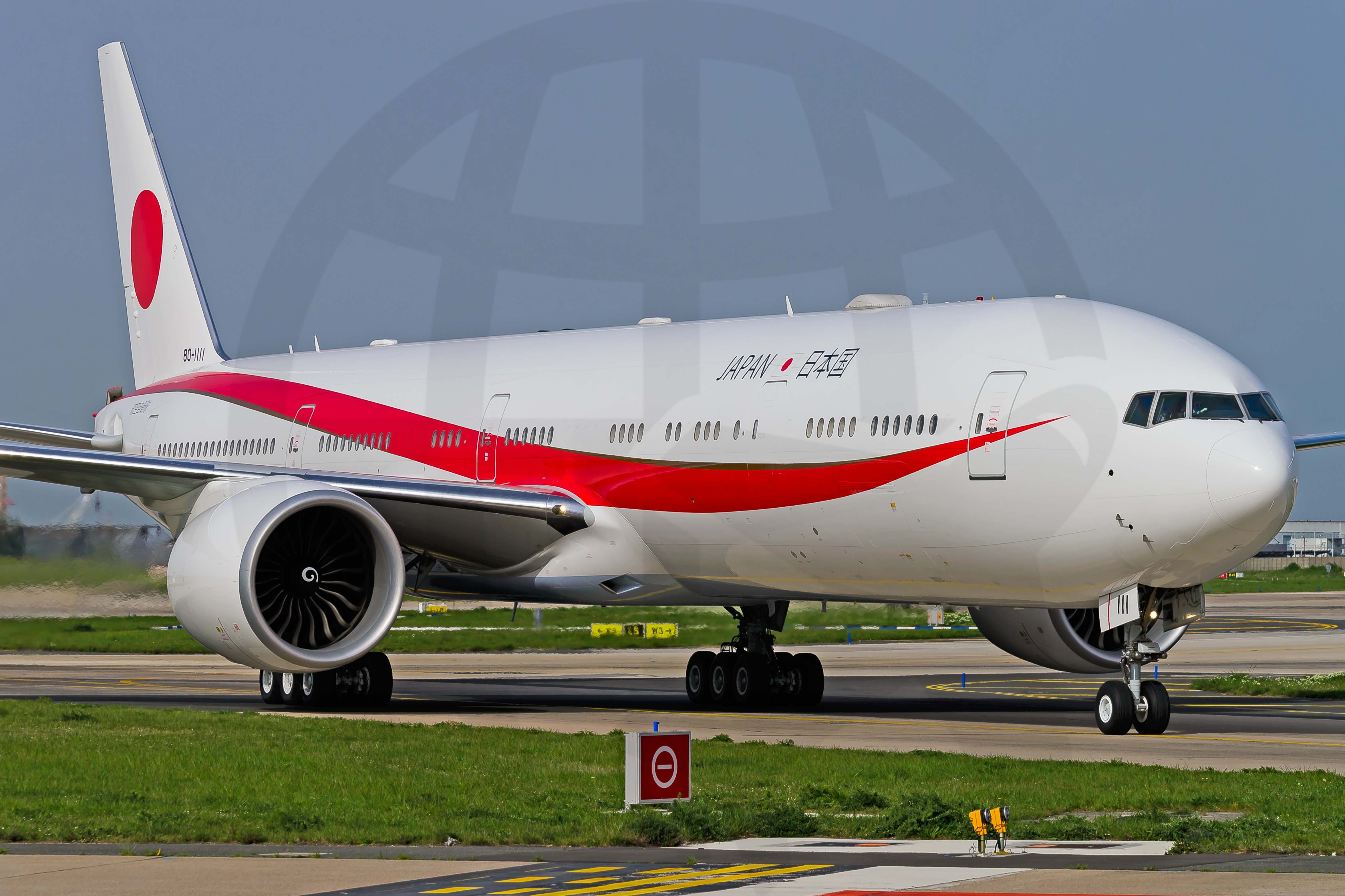 Photo of 80-1111 - Japan Air Self-Defence Force Boeing 777-300ER by 